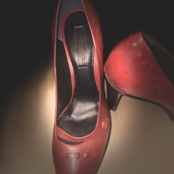 Bottega Veneta Mary Jane Leather Pump Heels in Dark Rose and Black • Size: 36.5 - Picture 9 of 14